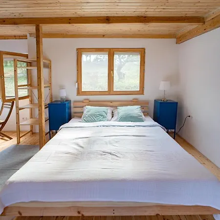 Rustic&green For 6 People Free Airconditioner Free Coffee Free Parking Сasa de vacaciones