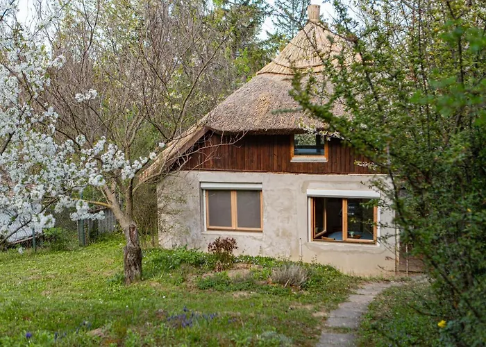 Rustic&green For 6 People Free Airconditioner Free Coffee Free Parking *