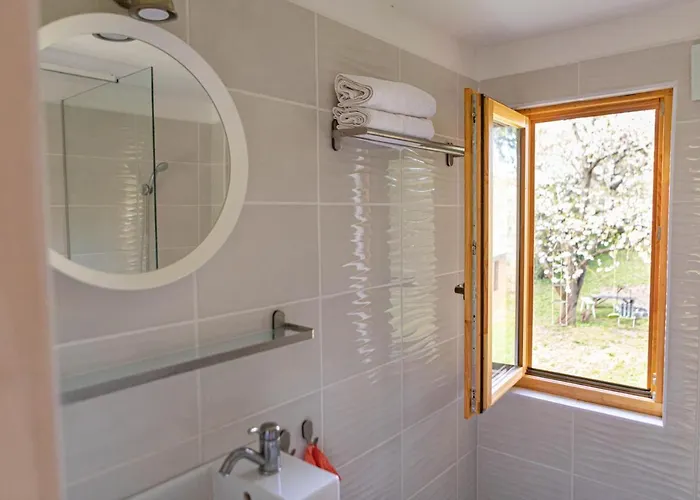 Rustic&green For 6 People Free Airconditioner Free Coffee Free Parking * באלאטונקנשה